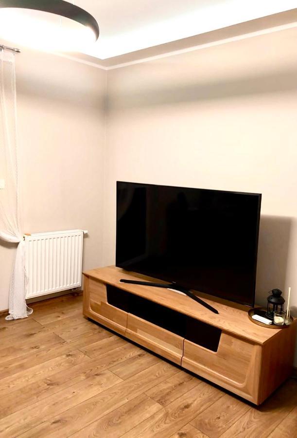 شقة Stary Toruń  في Apartament Sajowy Z Miejscem Postojowym W Garazu Podziemnym المظهر الخارجي الصورة