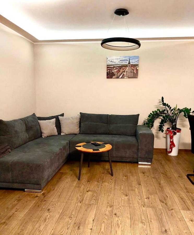 شقة Stary Toruń  في Apartament Sajowy Z Miejscem Postojowym W Garazu Podziemnym المظهر الخارجي الصورة